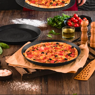 Evren 36 Cm Delikli Pizza Tavası